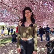 Laurea Dams, Laureanda in Editoria e Giornalismo